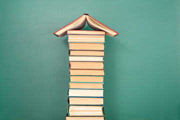 乒乓球正手平击发球的要点是什么？