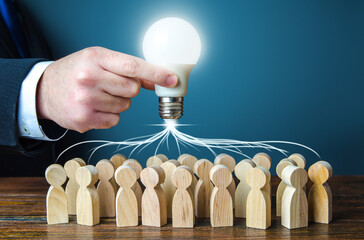 乒乓球正手平击发球的要点是什么？