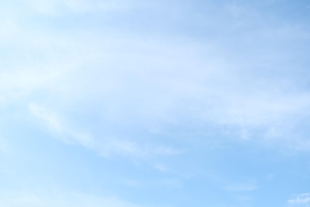 张怡宁和邓亚萍谁更厉害？