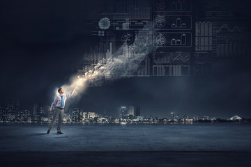 张怡宁和邓亚萍谁更厉害？